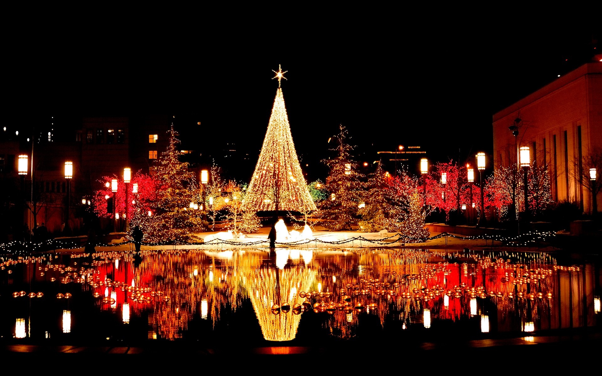 places to visit christmas eve