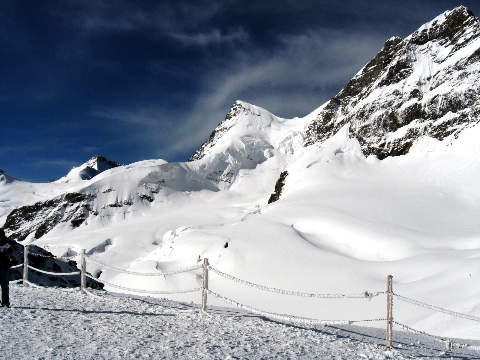 Jungfrau_from_Jungfraujoch