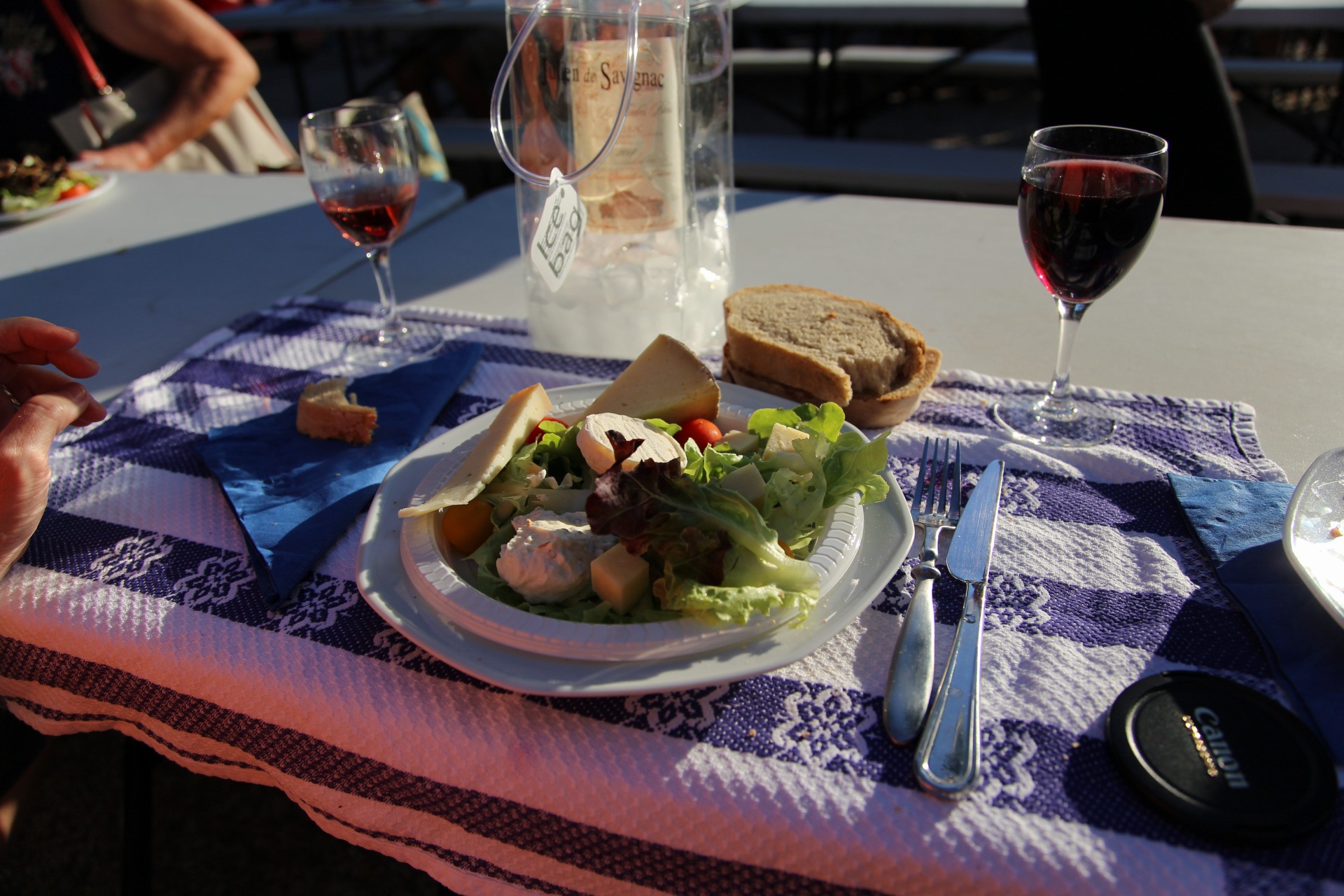 A communal feast featuring the popular red wine of Perigord Noir regionregion
