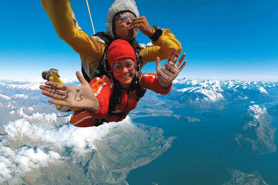9 Reasons Why Skydiving in New Zealand is the Best!