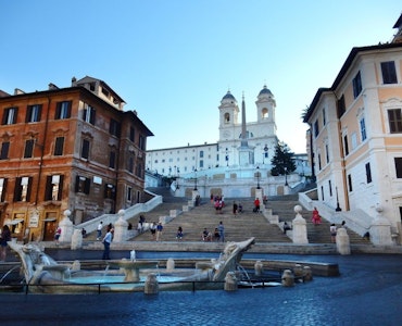 spanish steps, where to shop in Italy