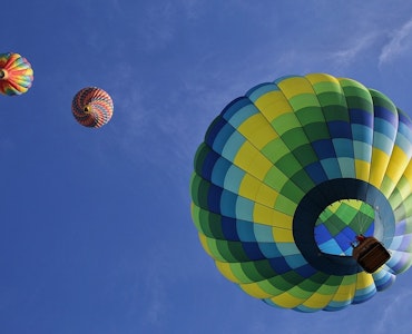 hot air balloon, best adventurous activities in the UK