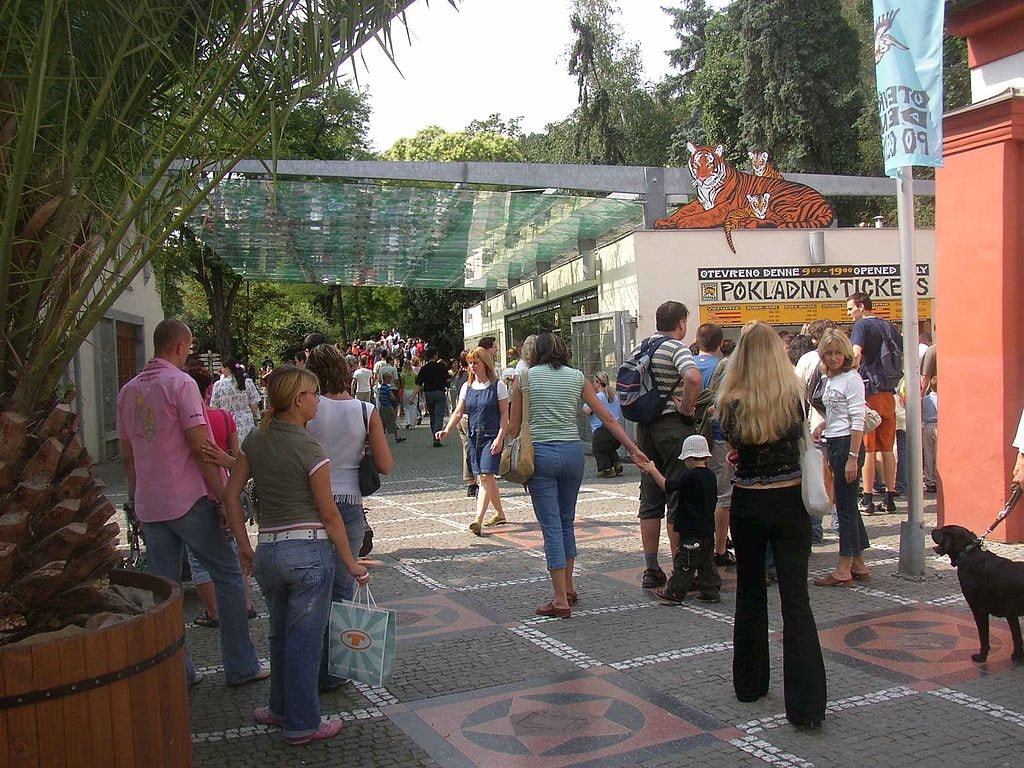 Visitors at the entrance of Prague Zoo