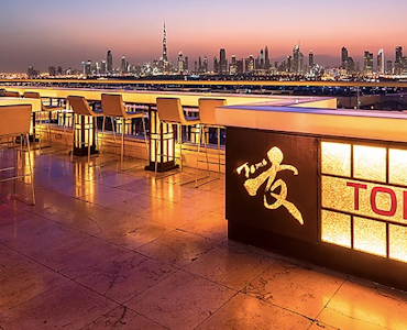 Tomo Rooftop Bar in Dubai