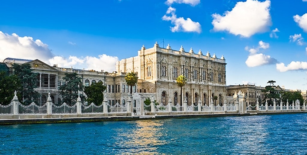 dolmabahce palace, palace in istanbul, turkey palace
