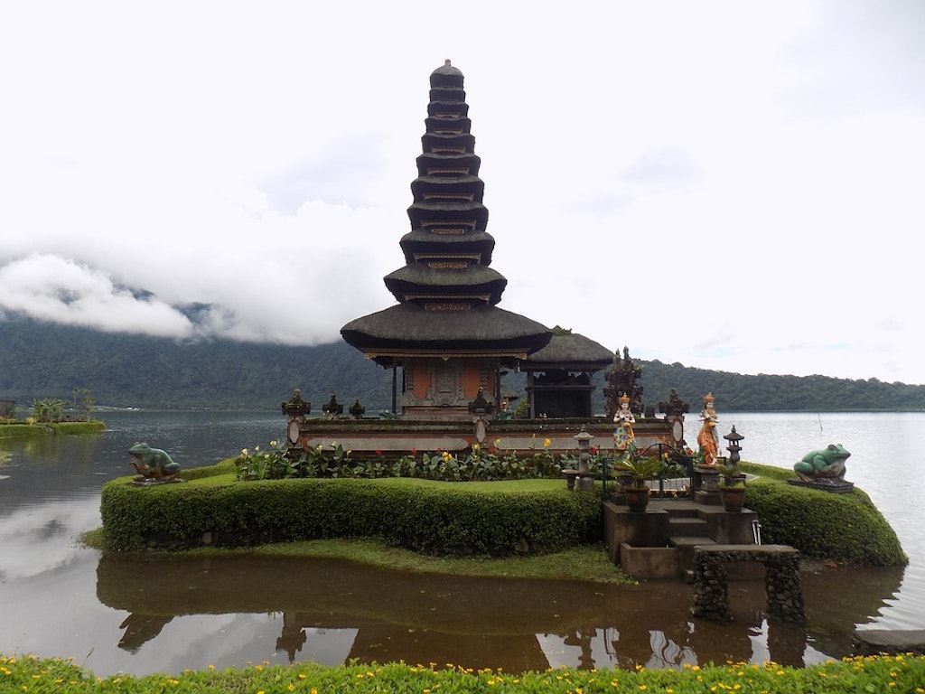  Pura Ulun Danu Bratan Temple, Things to do in Bali in October