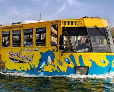Dubai Wonder Bus