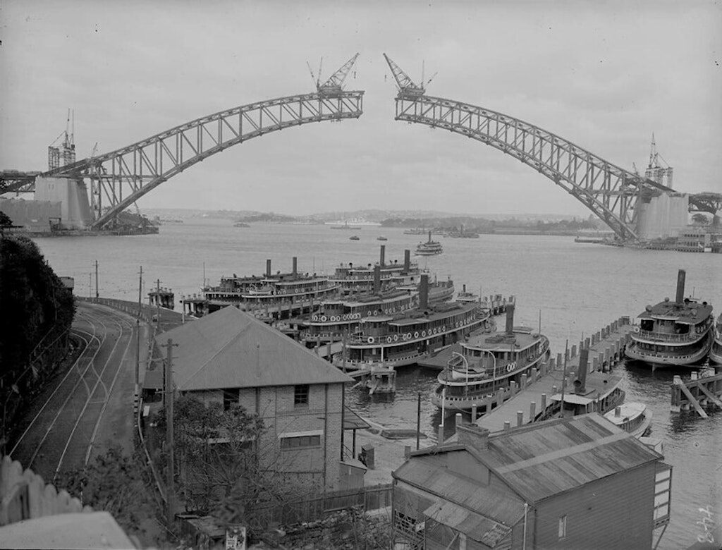 Construction of Harbour Bridge