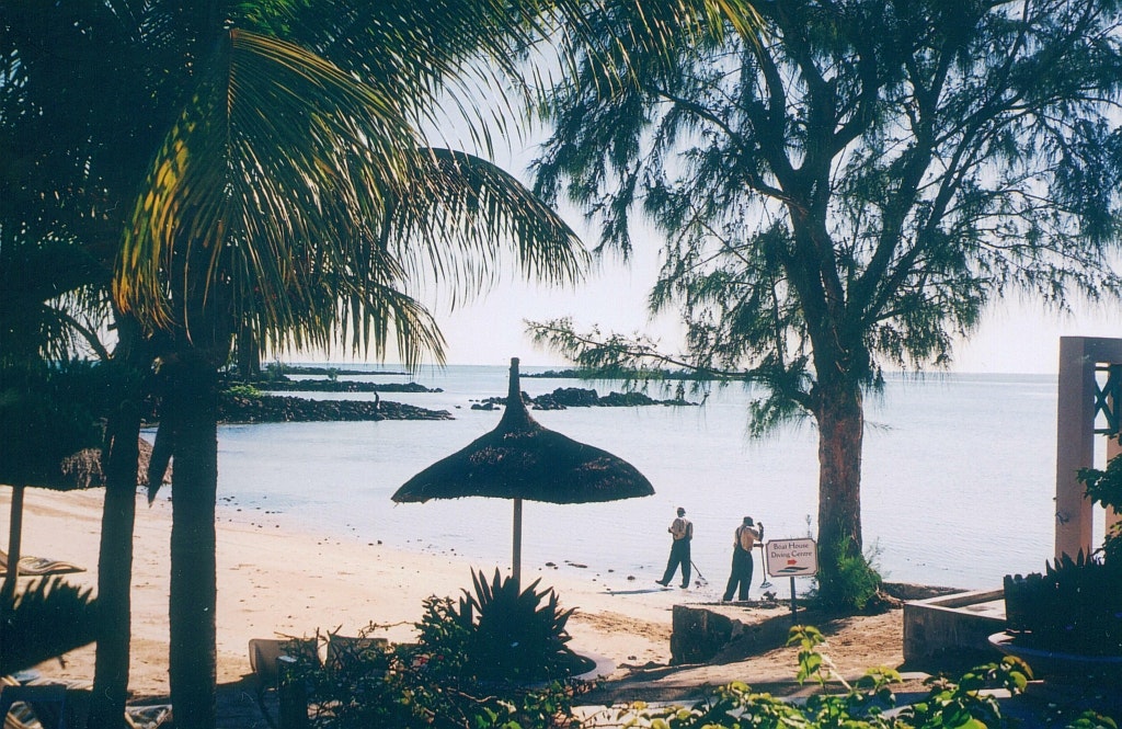 Anse La Raie Beach 