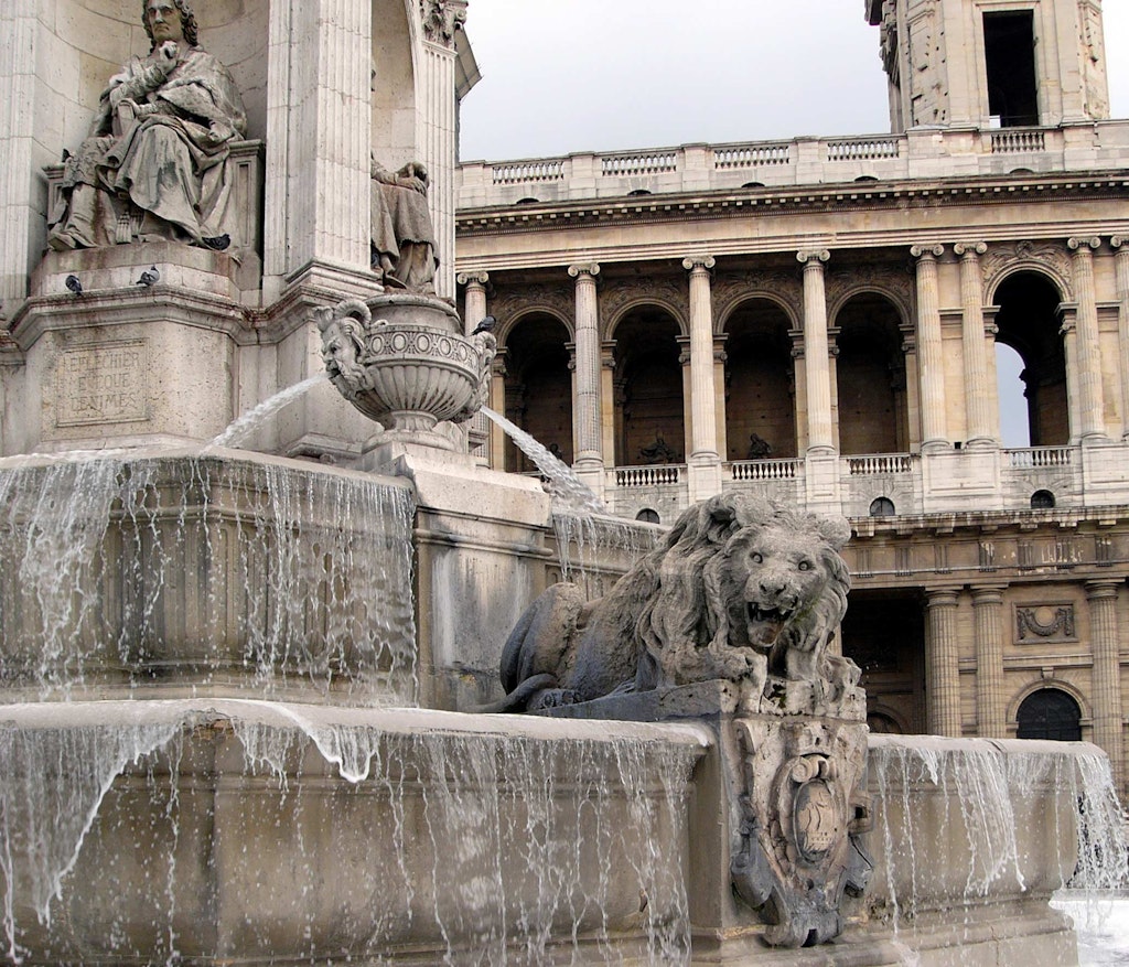 Saint Sulpice fountain at the Cathedral 