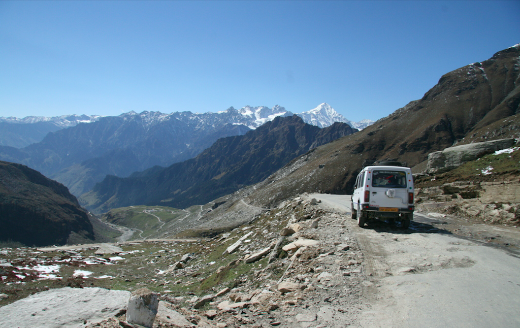Car drive in Manali to Spiti Valley