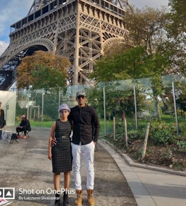 Couple in Eiffel tower