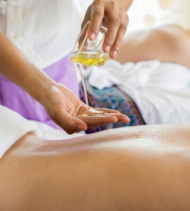 Thai massage with essential oil
