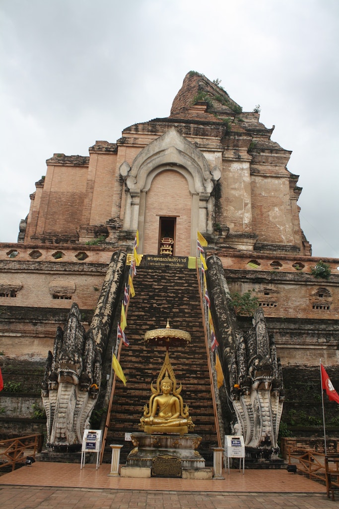  Wat Chedi Luang