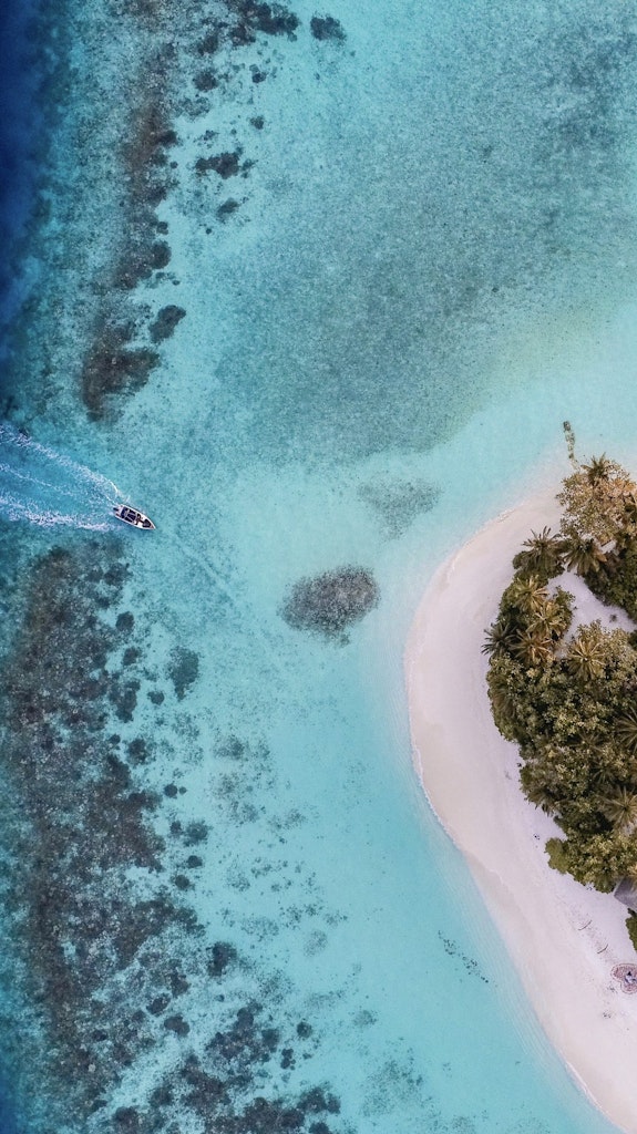 Maldives Speedboat to Beautiful Islands 