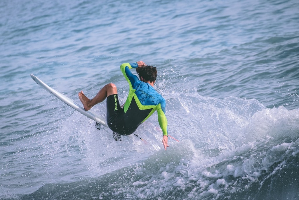 surfing at mahe seychelles
