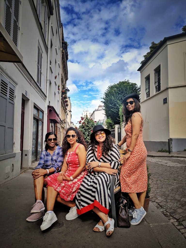 A picture of four girls on their trip to Europe