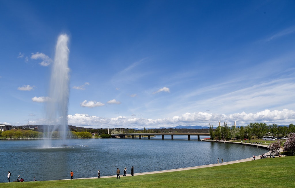 One of the best attractions to visit in Canberra, Lake Burley Griffin