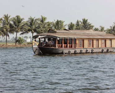 Cochin to Alleppey through backwaters