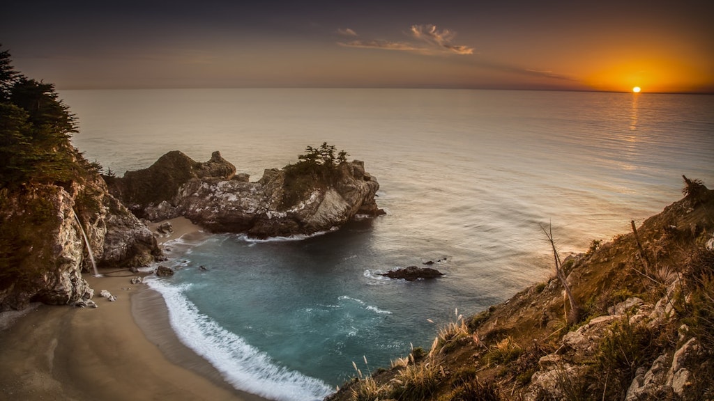 McWay falls at the time of sunset