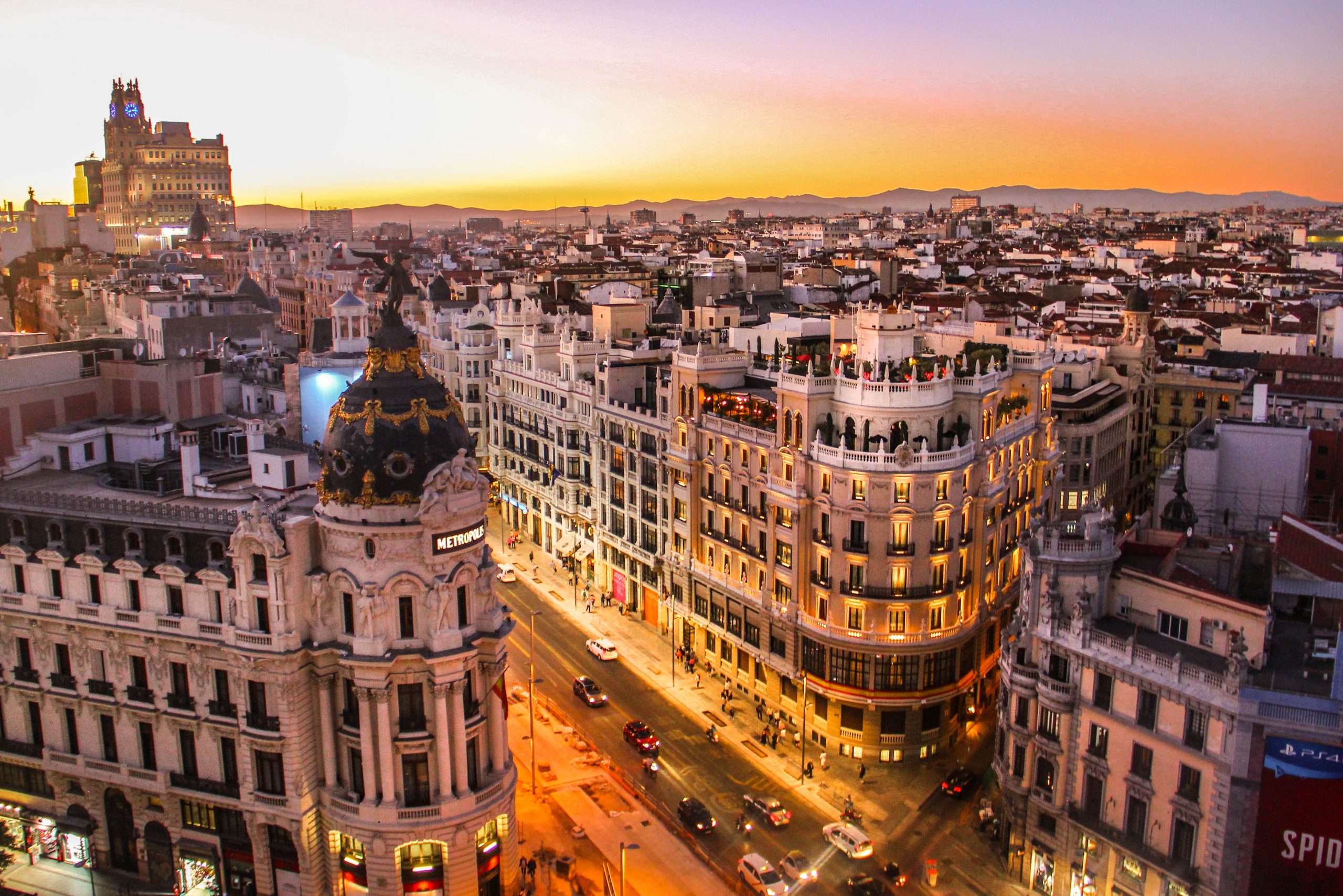 Best spain. Испания Мадрид. Королевство Испания Мадрид. Мадрид столица Испании. Столица Испании Мадрид или Барселона.