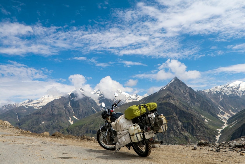 A mountain bike on Rohtang pass