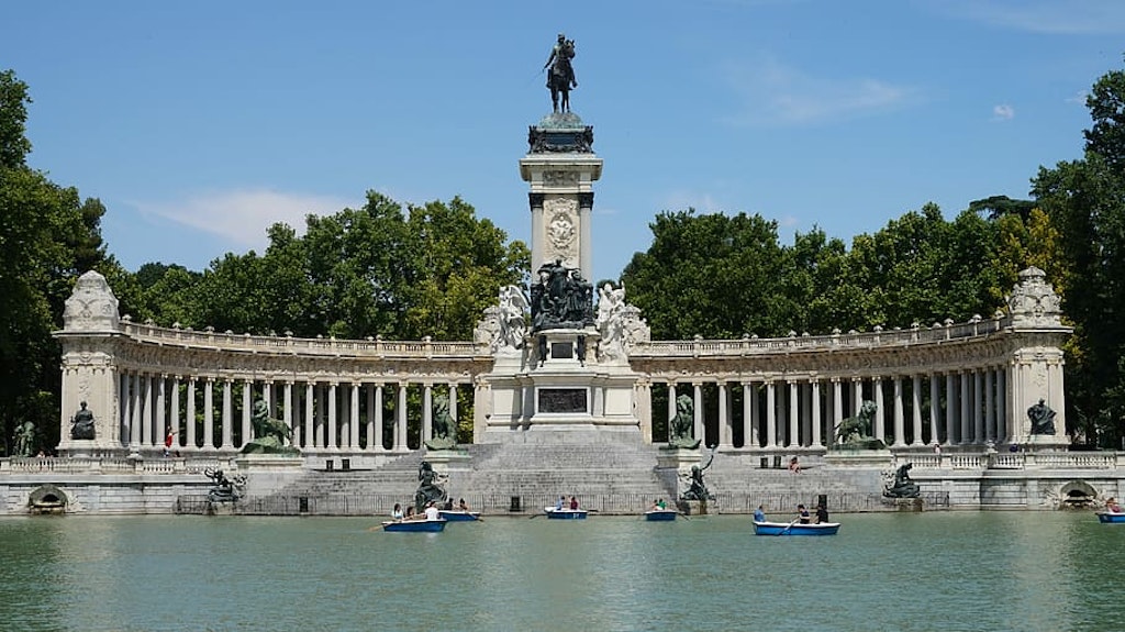 Buen Retiro Park, places to visit in Madrid
