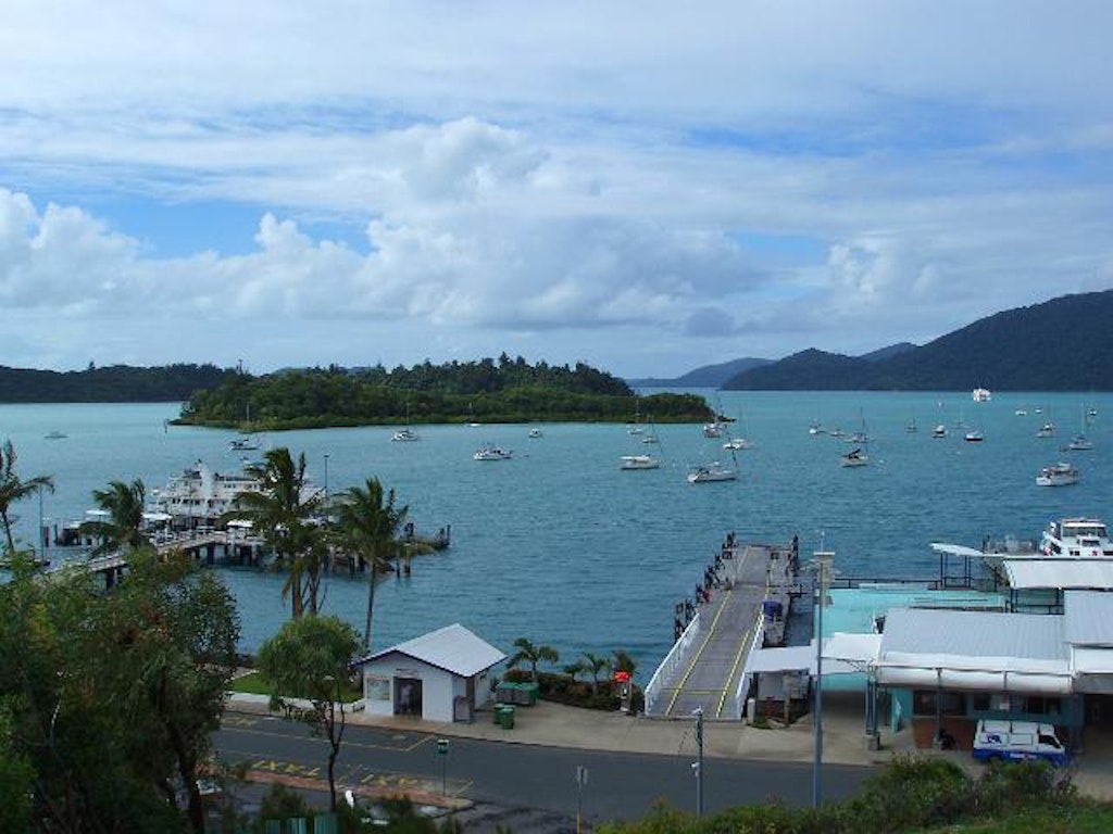 A picture of the Shute Harbour in Australia