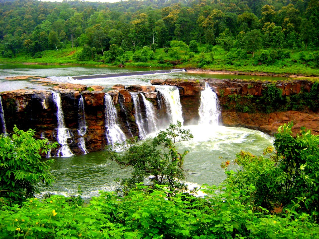 Gira Waterfalls, Saputara