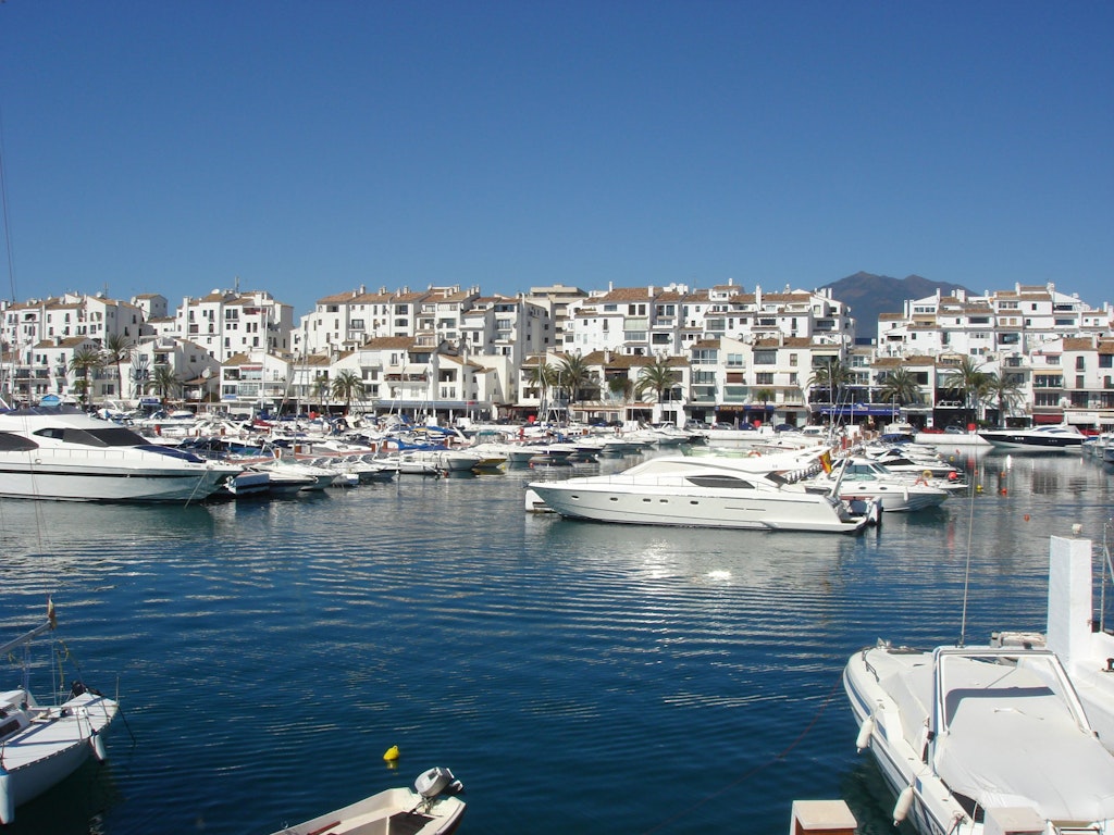9 Things To Do in Puerto Banus and Marbella in 2023 — A Couple Things To Do
