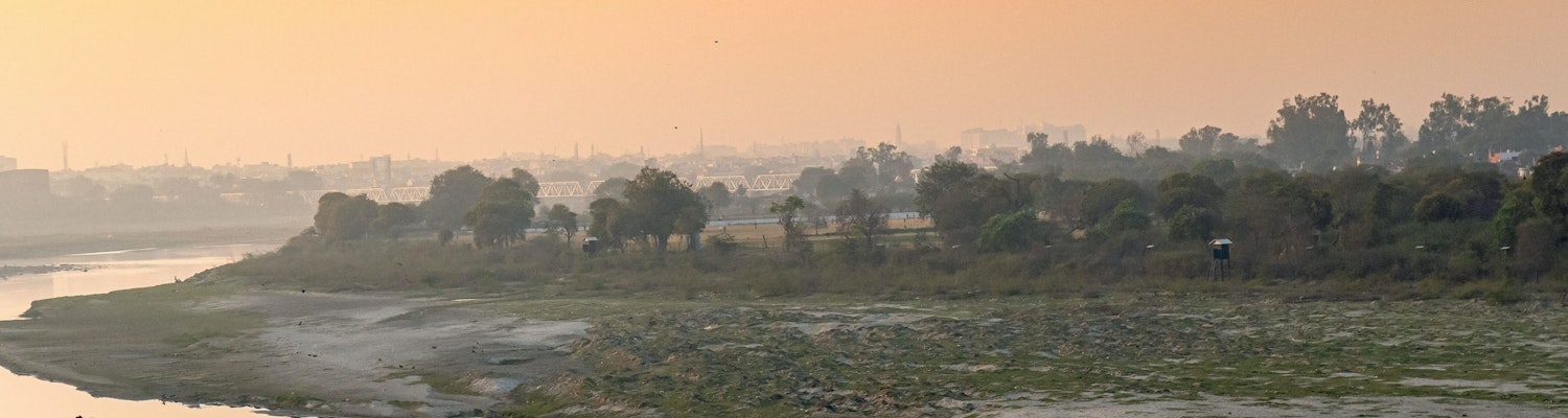 banks of the yamuna river behind Taj Mahal