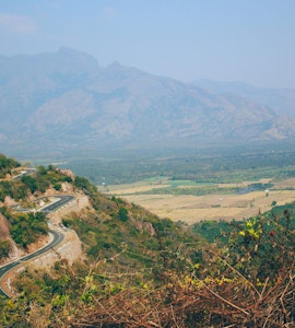 The roads of Munnar around the hill.