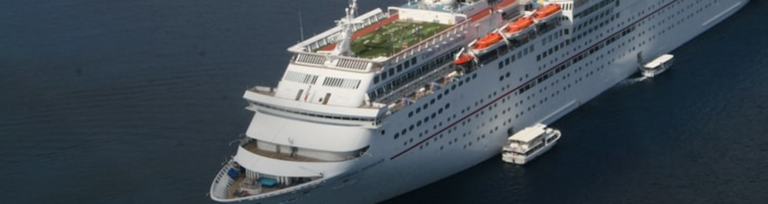Cruise liner