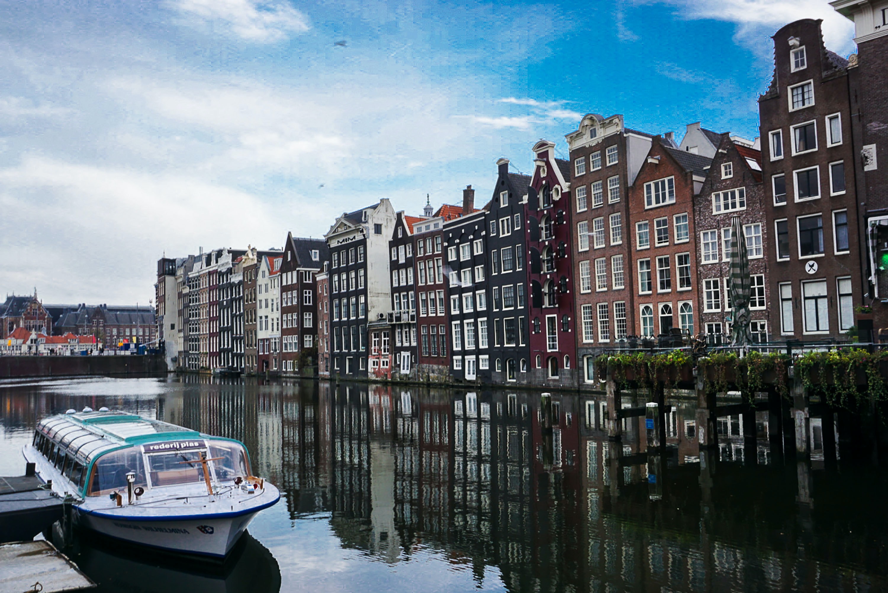 15-places-to-visit-in-amsterdam-in-may-pickyourtrail