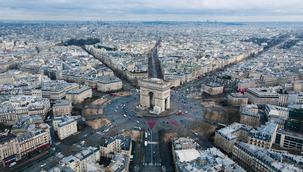 Arc de triomphe, 15 romantic places to visit in Paris