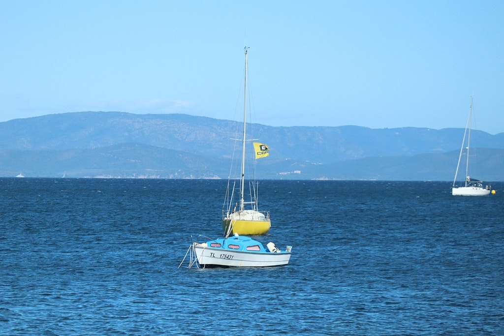 hyeres-boat