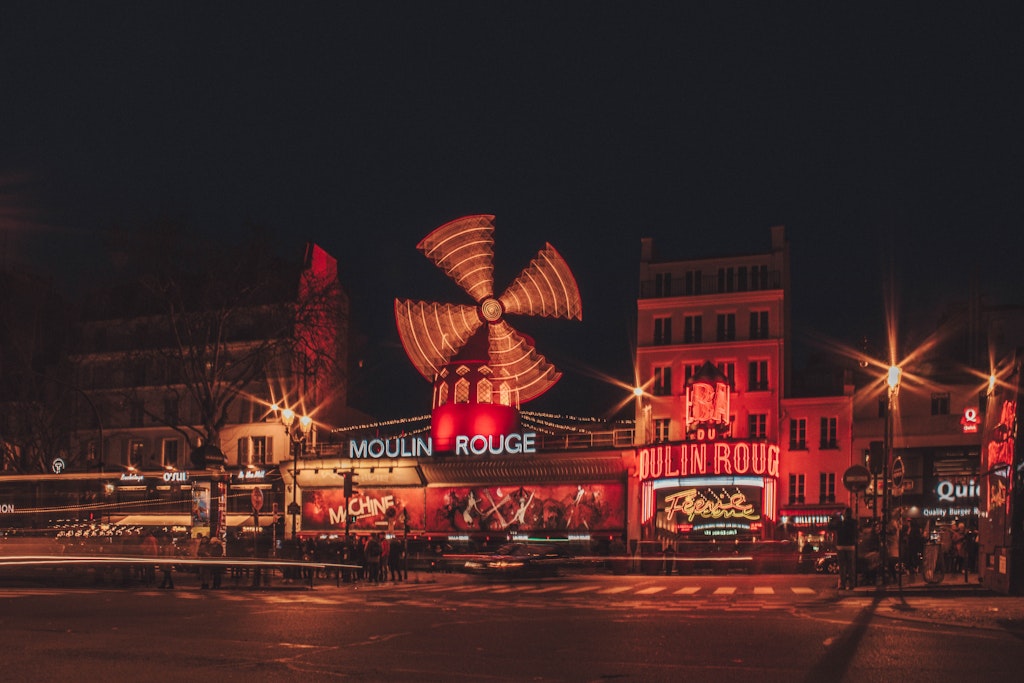 Moulin Rouge, Reasons To Fall In Love With Paris