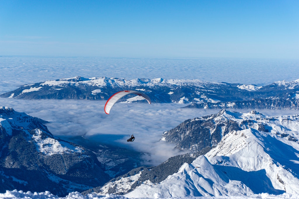 Paragliding in Switzerland
