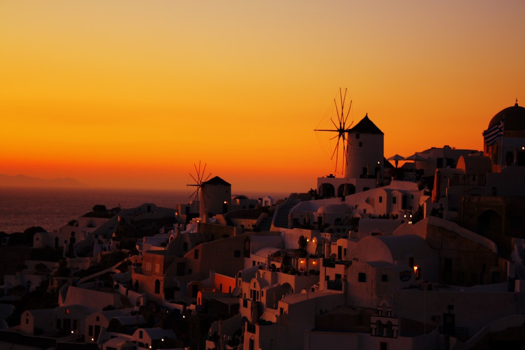 Oia, Best places to watch sunset in Santorini