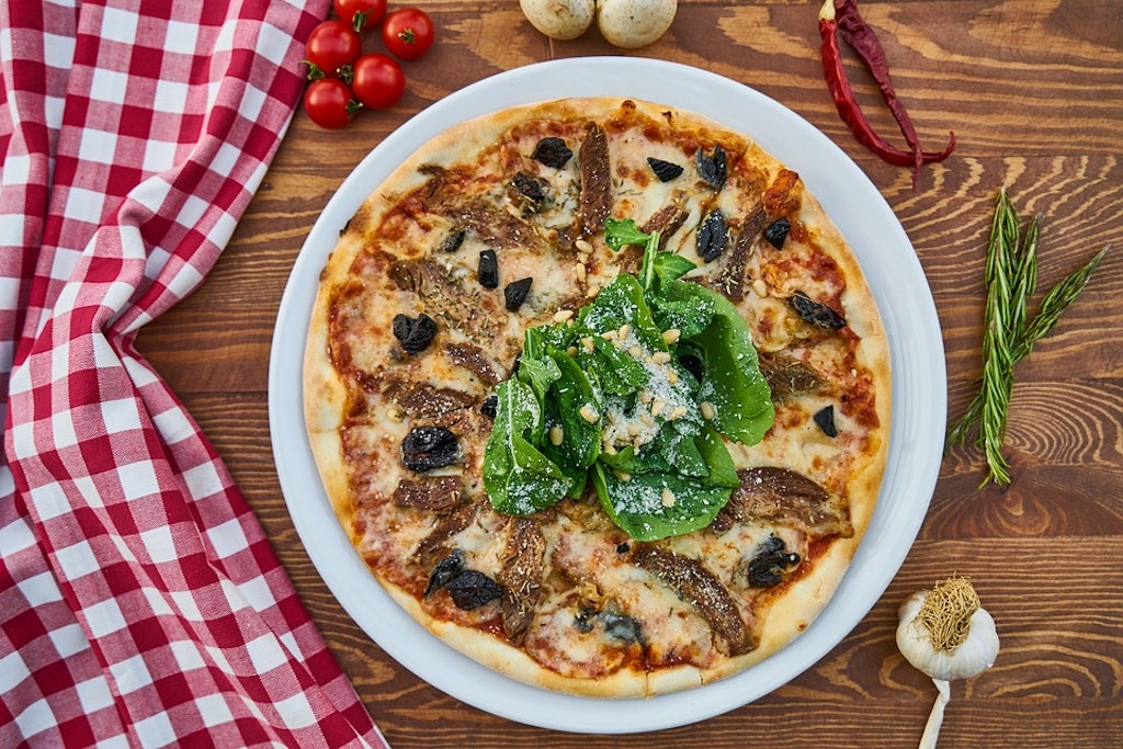 pizza, restaurants in Rhodes, Greece